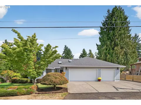 13124 SE Briggs St, Milwaukie, OR 97222