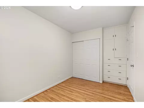 Bedroom - 2187 W 15th Ct, Eugene, OR 97402 photo 2 of 6