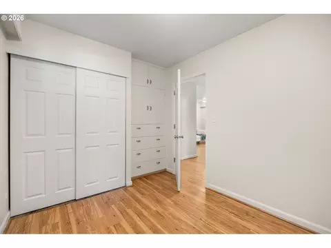 Bedroom - 2187 W 15th Ct, Eugene, OR 97402 photo 6 of 6