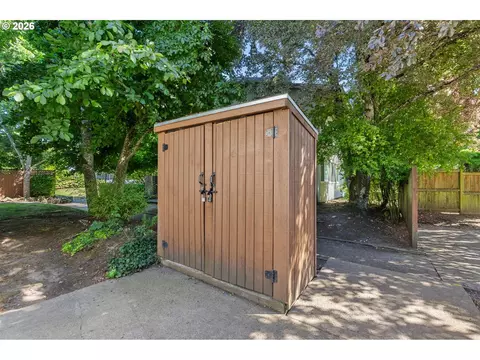 Other - 2187 W 15th Ct, Eugene, OR 97402 photo 8 of 10