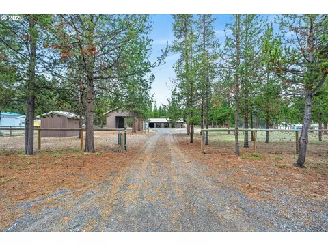 52628 Ammon Rd NE #3, La Pine, OR 97739