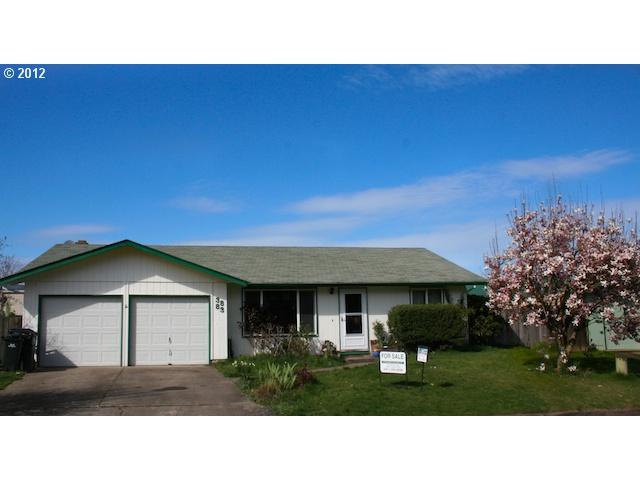 3883 Kevington Ave, Eugene, OR 97405 photo 1