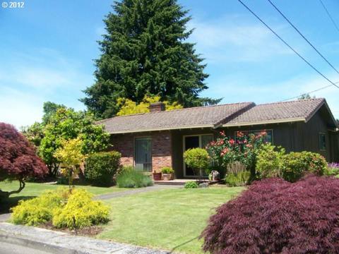 215 Rosemary Ave, Eugene, OR 97404 photo 1