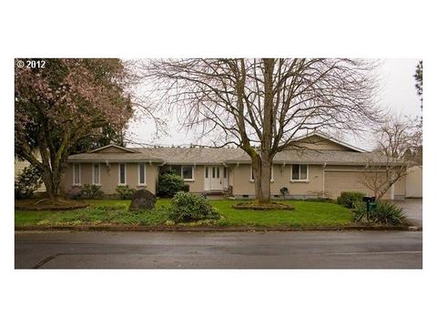 844 S 38th St, Springfield, OR 97478 photo 1