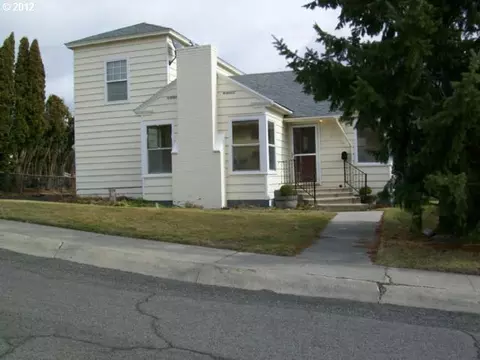 714 NW 10th St, Pendleton, OR 97801 photo 1