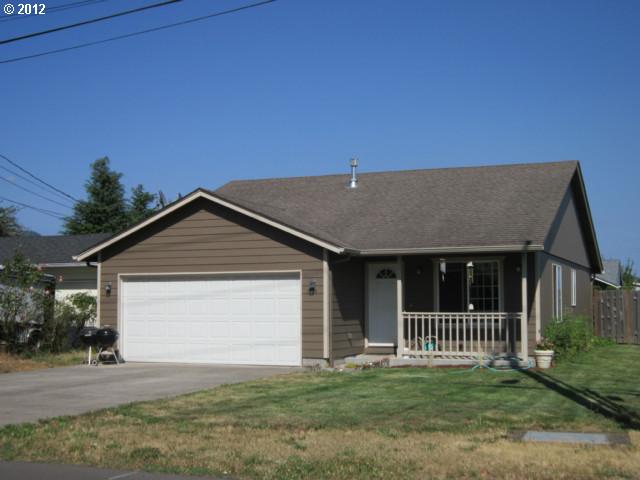 1093 Arcadia Dr, Eugene, OR 97401 photo 1