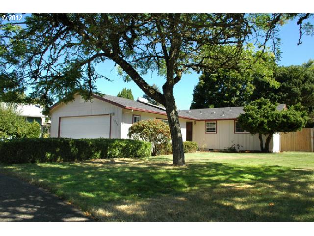 1365 Riggs St, Eugene, OR 97401 photo 1