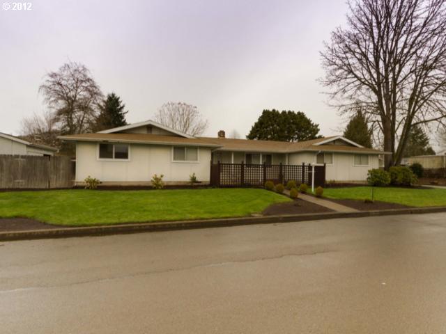 2692 Viewmont Ave, Springfield, OR 97477 photo 1