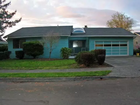 305 SW 6th St, Gresham, OR 97080 photo 1