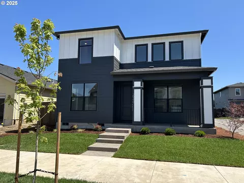 2940 Olympic St #21, Woodburn, OR 97071