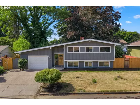 17912 NE Davis St, Portland, OR 97230