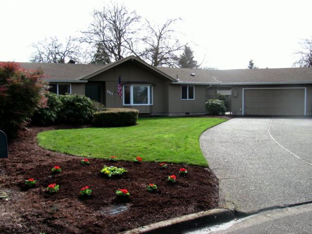 2417 17th Pl, Springfield, OR 97477 photo 1