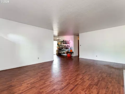 21304 SE Yamhill St, Gresham, OR 97030 photo 13