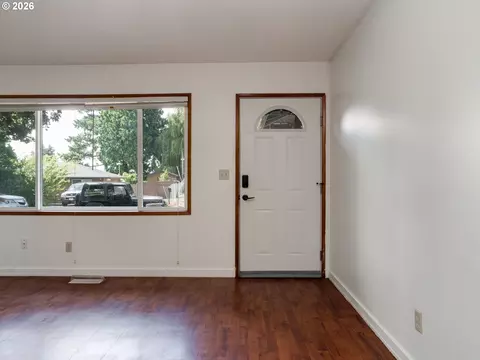 21304 SE Yamhill St, Gresham, OR 97030 photo 8