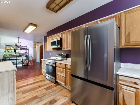 21304 SE Yamhill St, Gresham, OR 97030 photo 34