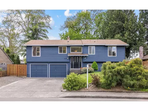 4032 NE Meadow Ln, Hillsboro, OR 97124
