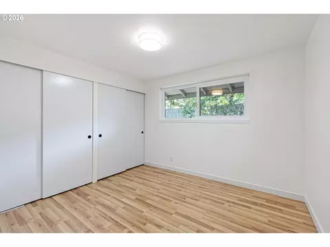 Bedroom - 18 E 47th Ave, Eugene, OR 97405 photo 3 of 6