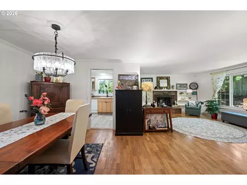 Dining - 18 E 47th Ave, Eugene, OR 97405 photo 2 of 5