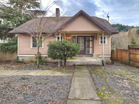 1041 SE Roberts Ave, Gresham, OR 97080 photo 1