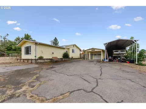 209 Dodson View Rd, Roseburg, OR 97471