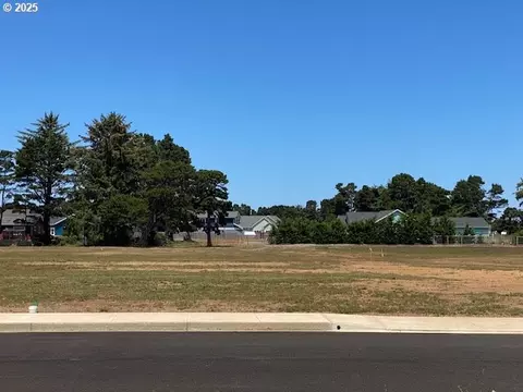 shearwater cir, Bandon, OR 97411