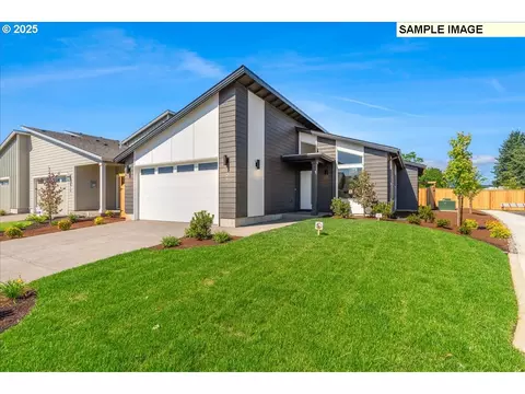 1723 SE Hankel St, Dallas, OR 97338