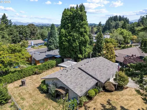 View/Area - 505 NE Dexter Ct, Gresham, OR 97030 photo 4 of 7