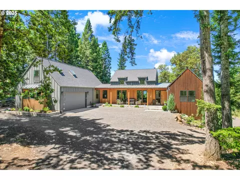 11533 NE Anna Dr, Newberg, OR 97132