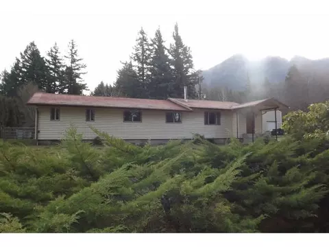 20 Jackson Roberts Rd, Cascade Locks, OR 97014 photo 1