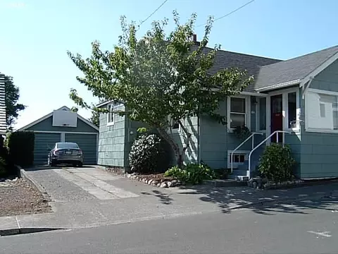 133 5th Ave, Seaside, OR 97138 photo 1