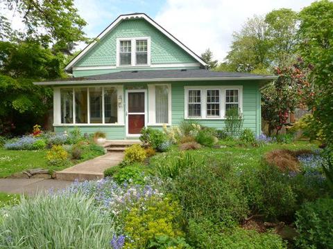 971 W Broadway, Eugene, OR 97402 photo 1