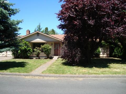 831 Silver Ln, Eugene, OR 97404 photo 1