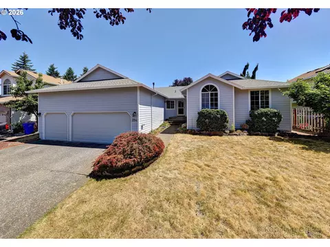 Exterior - 254 SW Nancy Cir, Gresham, OR 97030 photo 1 of 4