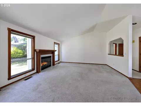 Living - 254 SW Nancy Cir, Gresham, OR 97030 photo 4 of 9