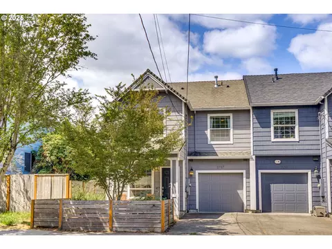 2737 SE 26th Ave, Portland, OR 97202