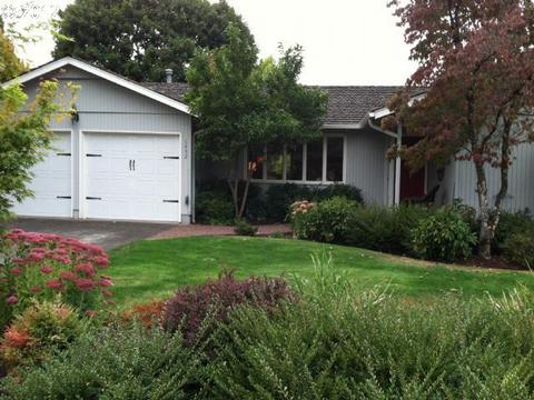 1452 Martingale St, Eugene, OR 97401 photo 1