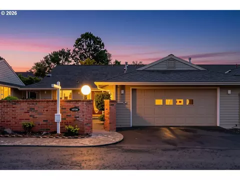 16700 SW Matador Ln, Portland, OR 97224