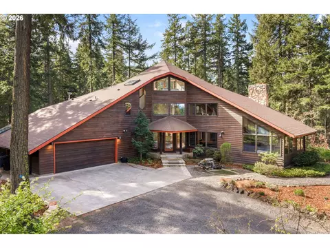 2000 Paradise Ridge Rd, Mosier, OR 97040