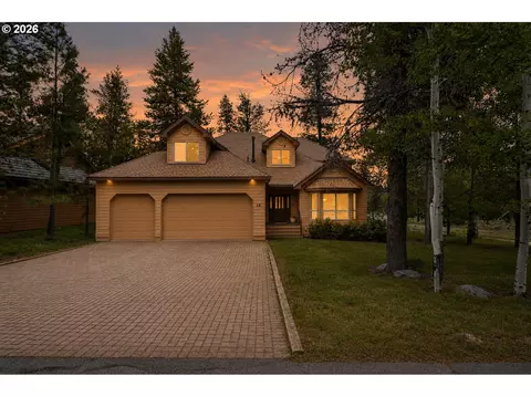 18004 Tan Oak Ln, Sunriver, OR 97707