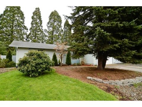 3636 Cherokee Dr, Springfield, OR 97478 photo 1