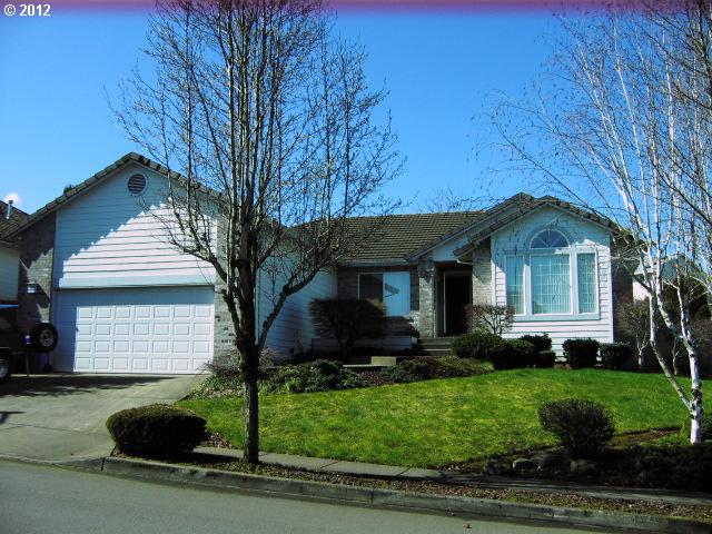 2433 SW Phyllis Dr, Gresham, OR 97080 photo 1