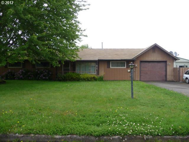 815 E 4th St, Molalla, OR 97038 photo 1