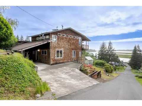 336 Gregory St, Wheeler, OR 97147