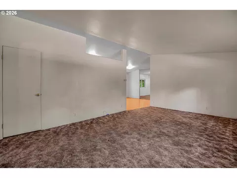 29805 Gregory Rd, Rainier, OR 97048 photo 4