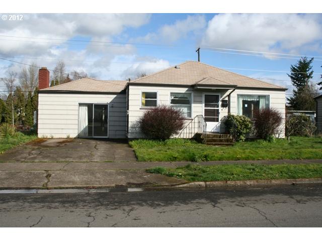 2460 E St, Springfield, OR 97477 photo 1