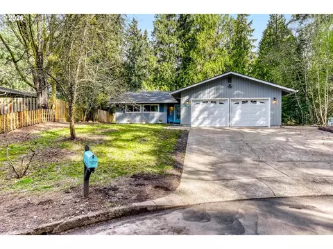 3817 SE Spruce St, Hillsboro, OR 97123