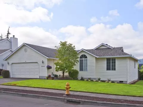 2390 SW 1st St, Gresham, OR 97080 photo 1