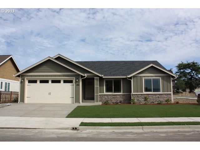 206 Danielle Dr, Winston, OR 97496 photo 1
