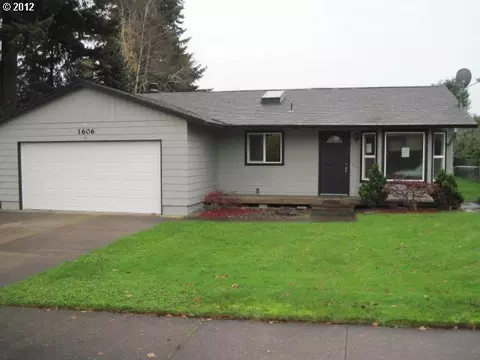 1606 N Juniper St, Canby, OR 97013 photo 1