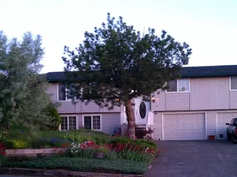 1806 SW Perkins Ave, Pendleton, OR 97801 photo 1